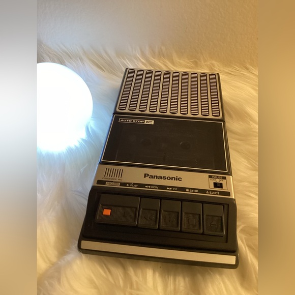 Panasonic vintage cassette tape radio - Picture 1 of 5